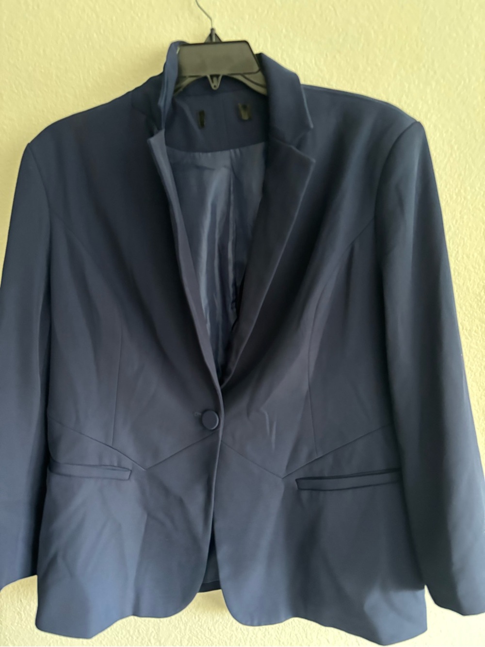 Navy Single-Button Women's pant suit